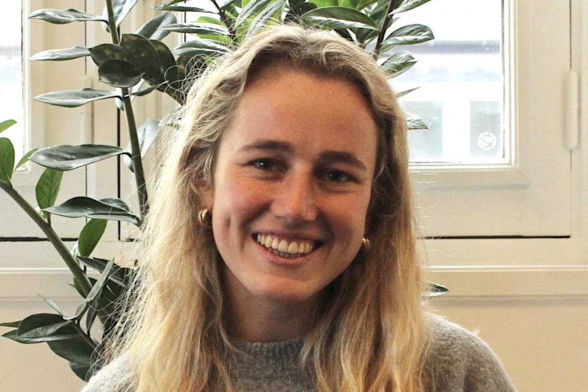 Madeleine White: "Los medios pueden implementar un muro de pago rígido para exsuscriptores en todos los artículos, un muro de registro para lectores que llegan desde redes sociales (donde el engagement suele ser menor) o desbloquear artículos después de siete días, entre otras estrategias"