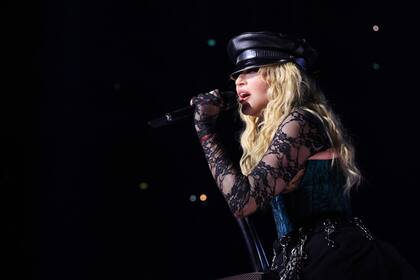 Madonna inició su gira con el tour The Celebration en Nueva York y su demora hizo enfurecer al público