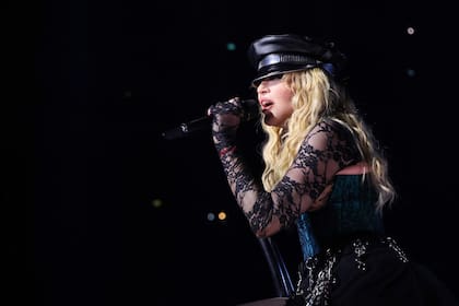 Madonna inició su gira con el tour The Celebration en Nueva York y su demora hizo enfurecer al público