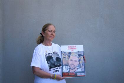 Madre de rehén en Gaza furiosa por señales confusas sobre cuántos cautivos han muerto