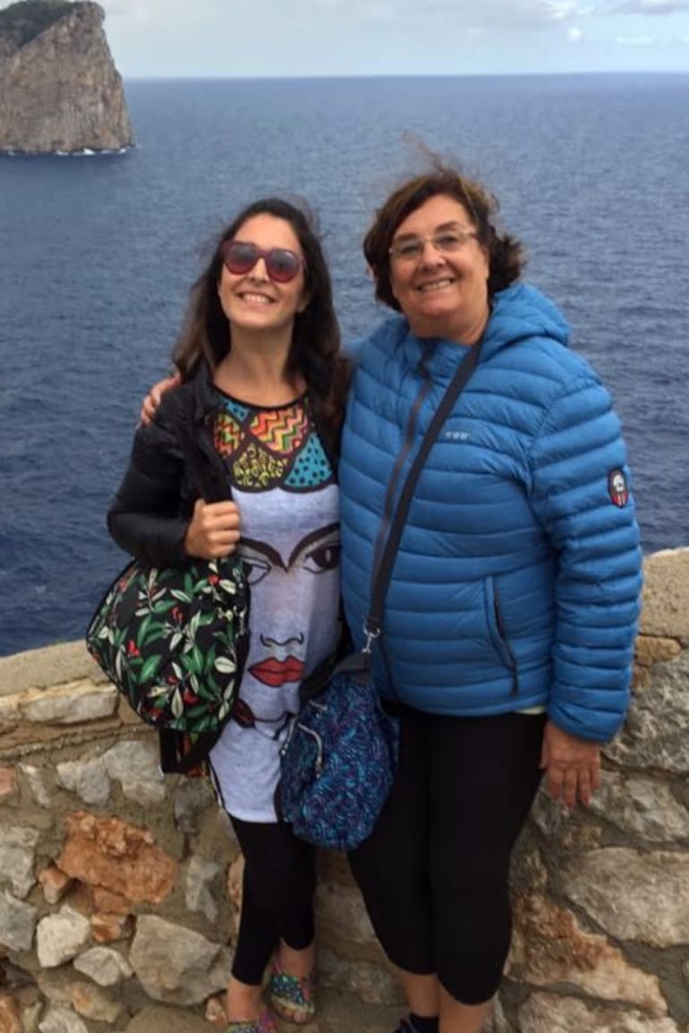 Madre e hija.