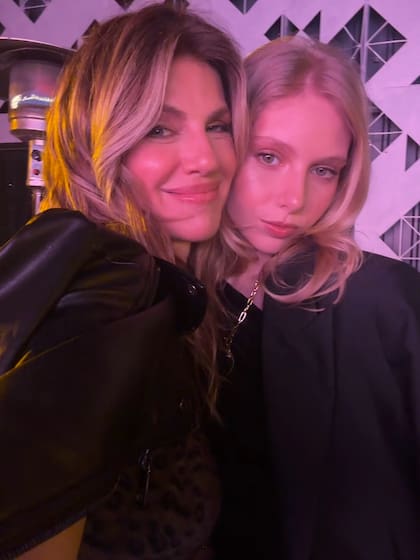 Madre e hija comparten la pasión por el mundo de la moda (Foto: Instagram @miamartinn_)