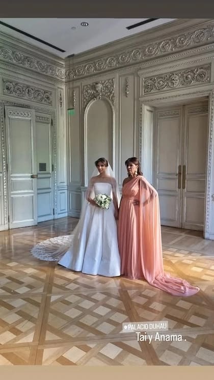 Madre e hija en el día de la boda