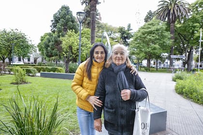 Madre e hija, Verónica Gordillo, de 59 años, desempleada, y Rita Fernández, de 79 años, jubilada