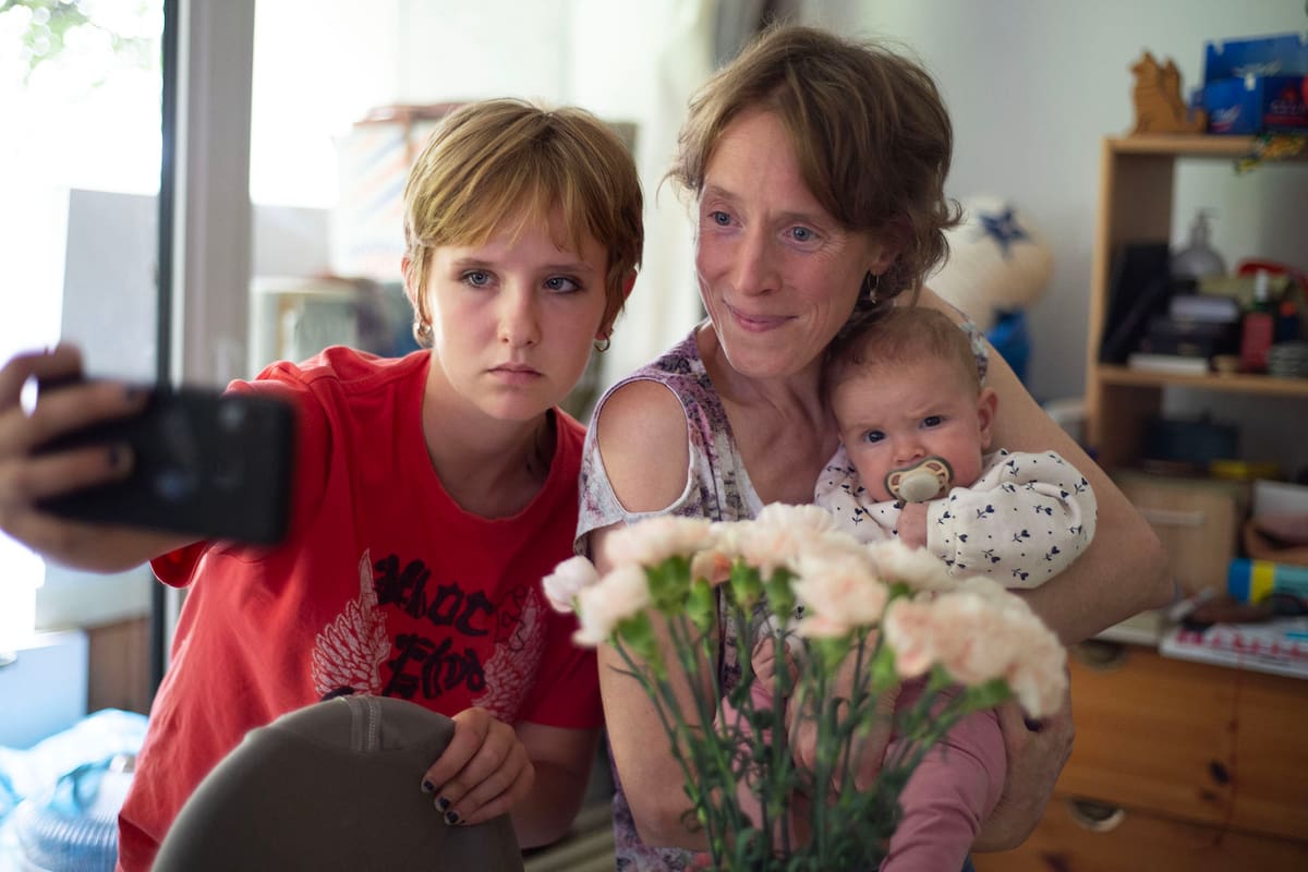 Madres jóvenes: los hermanos Dardenne abordan con sensibilidad una problemática compleja