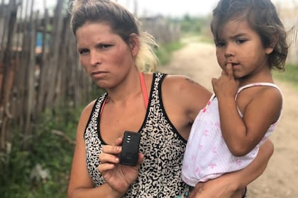 Madres solas y jefas de familia: las más afectadas por la pandemia