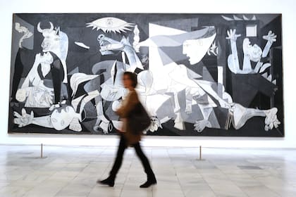 Vista del Guernica, de Pablo Picasso, en el Museo Reina Sofía de Madrid
