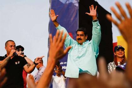 Maduro encabezó un acto oficialista en La Guaira