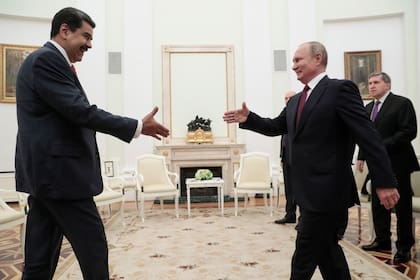 Maduro fue recibido ayer por Putin en Moscú