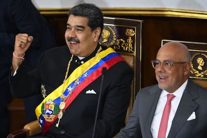 Maduro junto al presidente de la Asamblea Nacional, Jorge Rodríguez