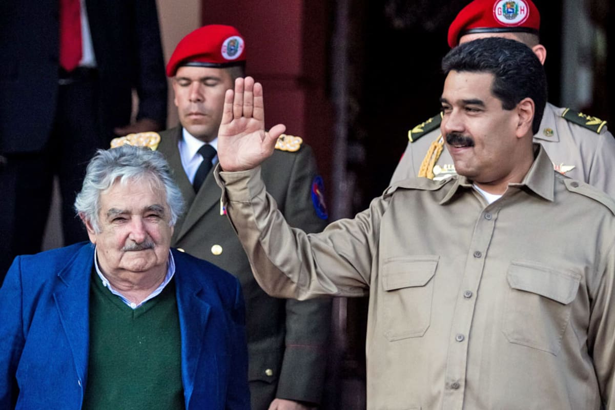 Maduro recibió a Mujica en Caracas