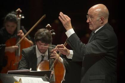 Maestro Guillermo Scarabino