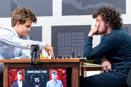 Magnus Carlsen acusó de hacer trampas a Hans Niemann, que ya tenía antecedentes