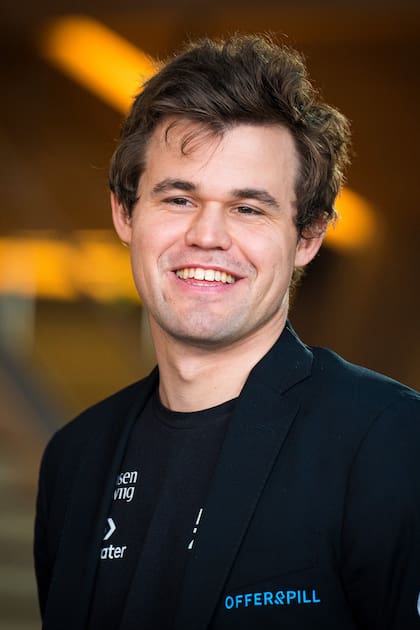 Magnus Carlsen se coronó en Stavanger; el noruego, campeón mundial, definió contra su antecesor búlgaro Veselin Topalov.
