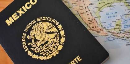 Mags contó que no había llevado su pasaporte a la oficina y casi no pudo terminar el trámite