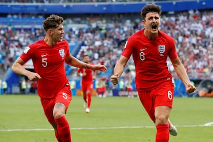 Maguire marcó el primer gol de cabeza para los británicos