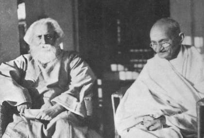 Mahatma Rabindranath Tagore y Gandhi en 1940