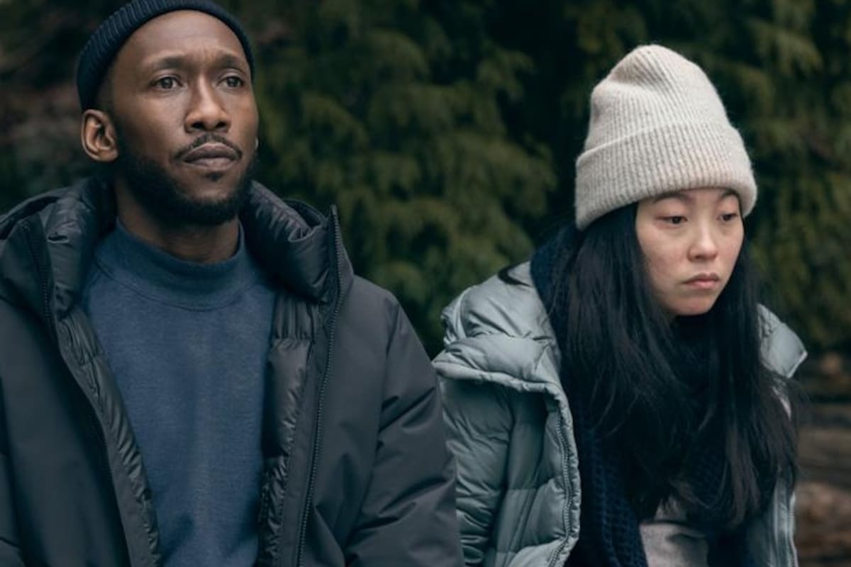 Mahershala Ali y Awkwafina en Swan Song