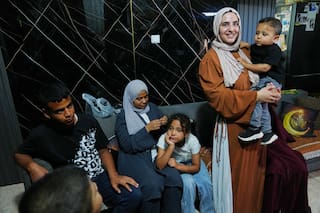 Una familia palestina dividida entre Israel y Gaza se reúne tras años de guerra y pérdidas