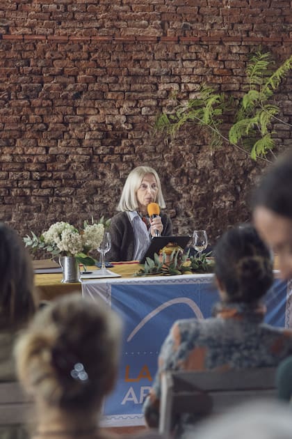 Maita Barrenechea en la presentación de La Promesa Arequera.