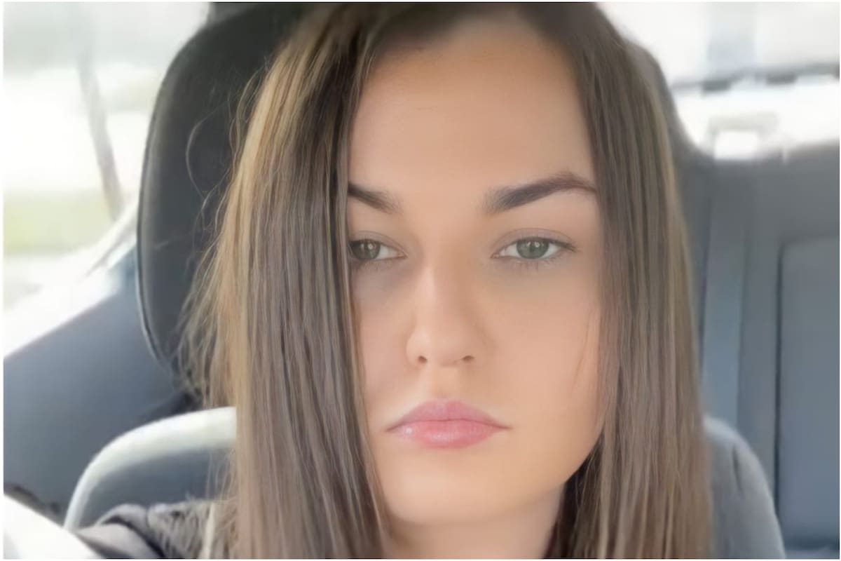 Makayla, una joven influencer, expuso en TikTok los mensajes que le envió su exprofesor de historia