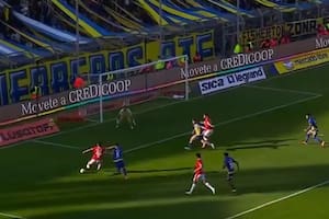 El descargo de Malcorra, acusado por los hinchas del Rojo de "ir para atrás" ante Central