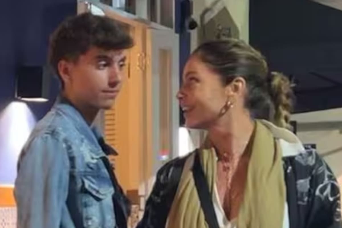 Malek, el hijo de Karina Mazzocco y Omar El Bacha corrió en la Fórmula 4 Nueva Generación (Foto: Instagram @karinamazzocco)
