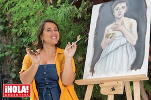 Malena empezó a estudiar pintura durante la pandemia y lo sigue haciendo de manera virtual una vez a la semana.