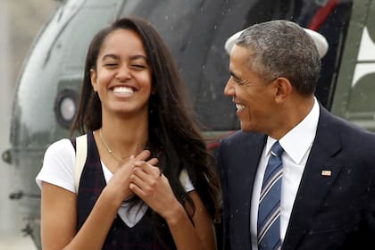 Malia, junto a su padre Barack Obama