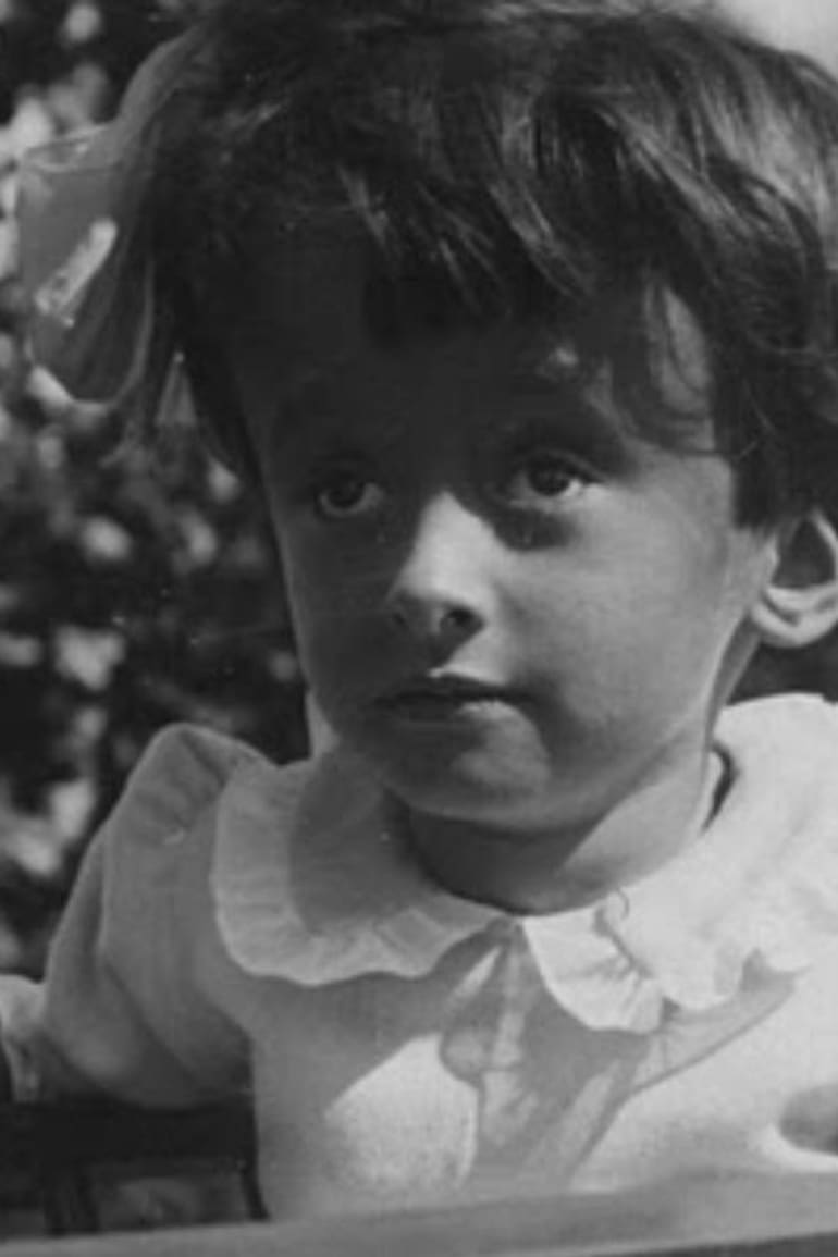 Malva Marina, la hija de Pablo Neruda y "Maruca" Hagenaar, nació en 1934 en Madrid y murió en Países Bajos en 1943