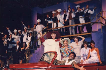 Mamá es una estrella, su última gran comedia musical, junto a Jorge Luz, Florencia Peña, Aníbal Silveyra, Ana María Casó, Laura Silva y gran elenco