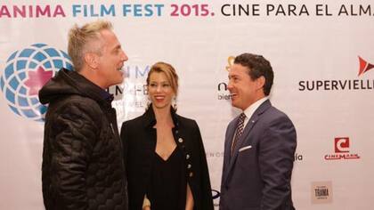 Mamet difundió ayer una imagen con el conductor Marley y la modelo Nicole Neumann en un festival de cine