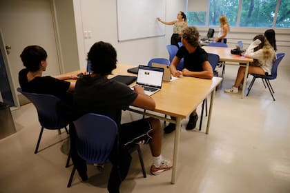 Mañana no habrá clases en los secundarios porteños