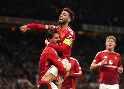 Manchester United quiere dejar atrás una temporada para el olvido con un título internacional