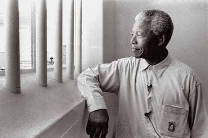 Mandela al regresar a la cárcel como presidente