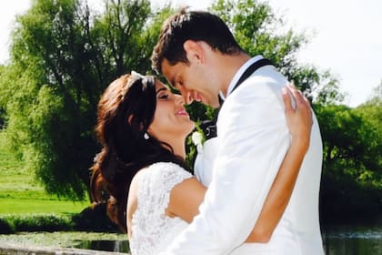 Mandinha y Emiliano Martínez celebraron ocho años de casados (Foto: Instagram @mandinha_martinez_)