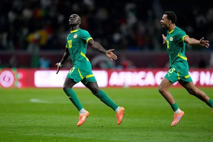 Mane festeja el único gol de las semifinales, obra suya; en su última disputa del trofeo continental, la figura de Al-Nassr accedió a la final.