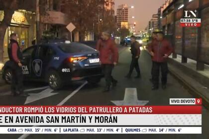 Manejó alcoholizado, resistió ser detenido y rompió un patrullero a patadas