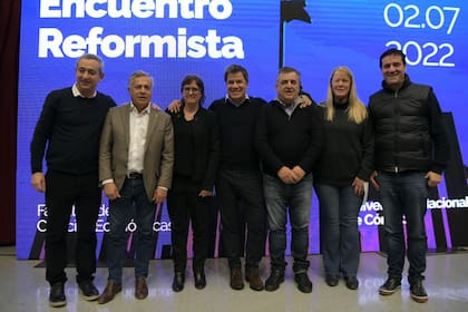 Manes encabezó el Encuentro Reformista en Córdoba