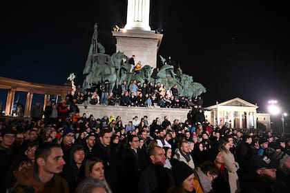 Manifestación contra el gobierno de Orban en Budapest, la noche del viernes 16 de febrero