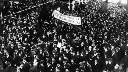 Manifestación de la FORA en Argentina
