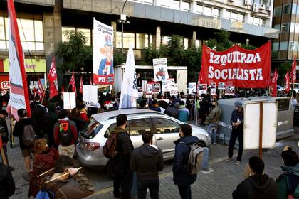 Manifestación de partidos de izquierda por el asesinato de George Floyd en Estados Unidos