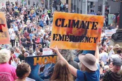 Manifestación para sensibilizar sobre la emergencia climática