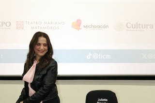 Manifestación propalestina cancela alfombra roja de Juliette Binoche en Morelia