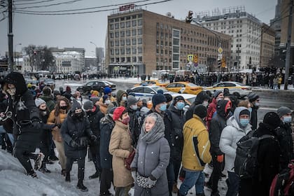 Manifestantes a favor del opositor ruso Alexei Nalvany se reunieron para protestar este fin de semana en Moscú