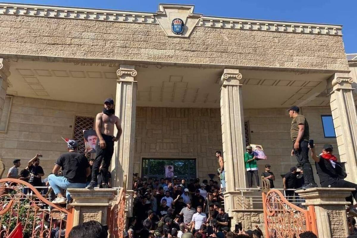 Manifestantes irrumpieron en la Embajada de Suecia en Irak