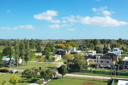 Manipulaba una hidrolavadora y murió electrocutado