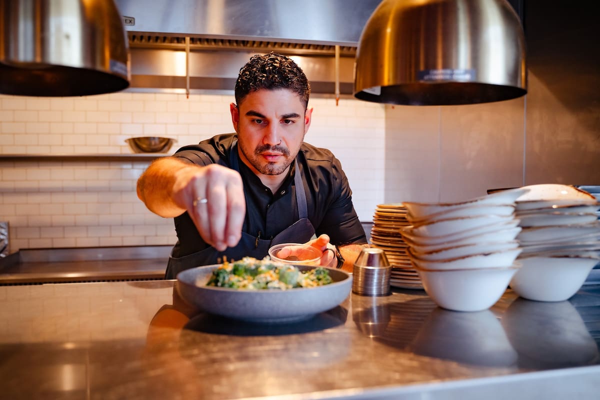 Manny Barella fuew elegido entre los 5 mejores de la última temporada de Top Chef (mannybarella.com)
