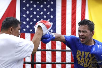 Manny Pacquiao regresa al boxeo después de cuatro años.