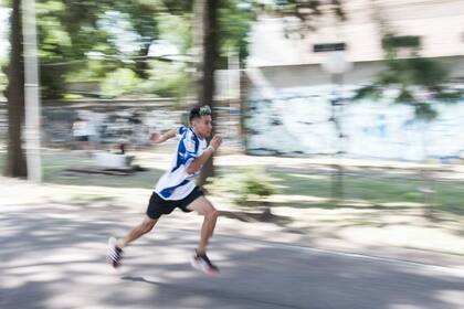 Manrique corre, corre detrás de un sueño, su sueño